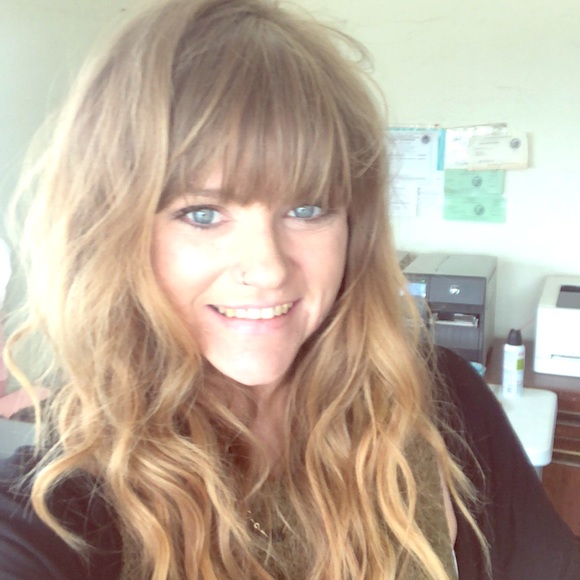 Meet your Posher, Brittany - Picture 1 of 1